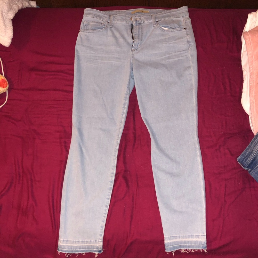 Women’s Joe’s Skinny Crop Jeans. Size 30.